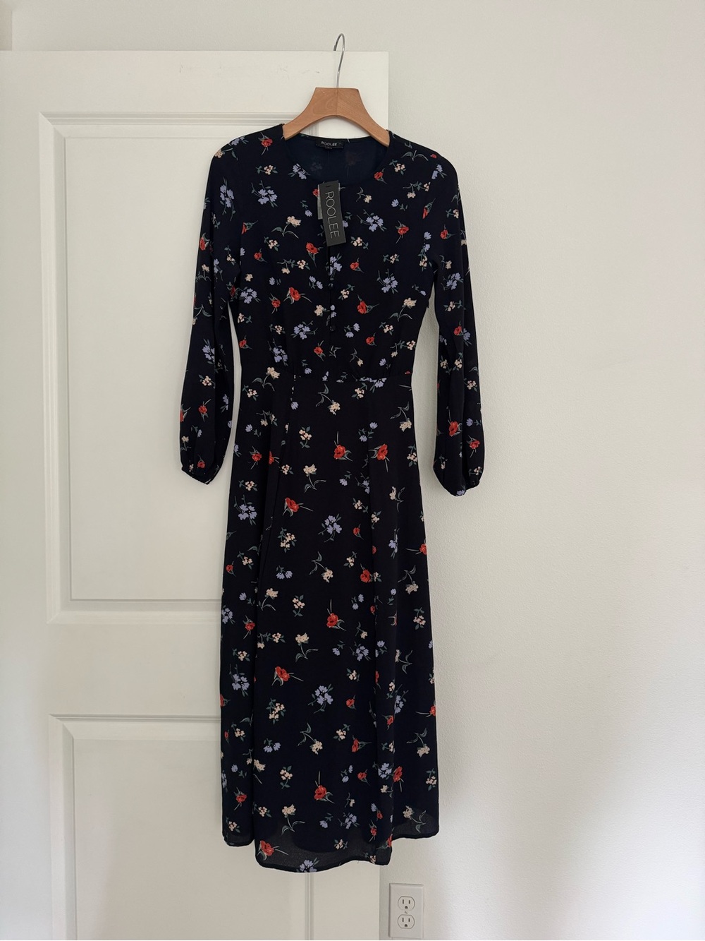NWT ROOLEE women’s navy floral print long sleeve midi dress size SMALL - Picture 2 of 7